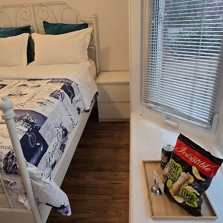 Margie Townhome Suites Торонто Номер фото