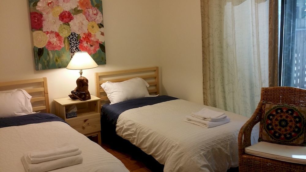 Margie Townhome Suites Торонто Экстерьер фото