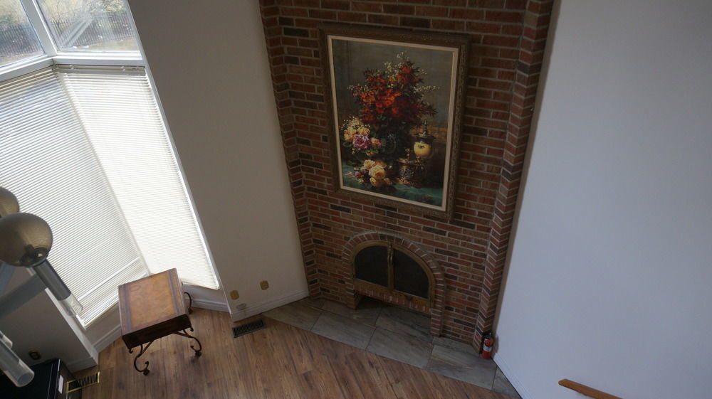 Margie Townhome Suites Торонто Экстерьер фото