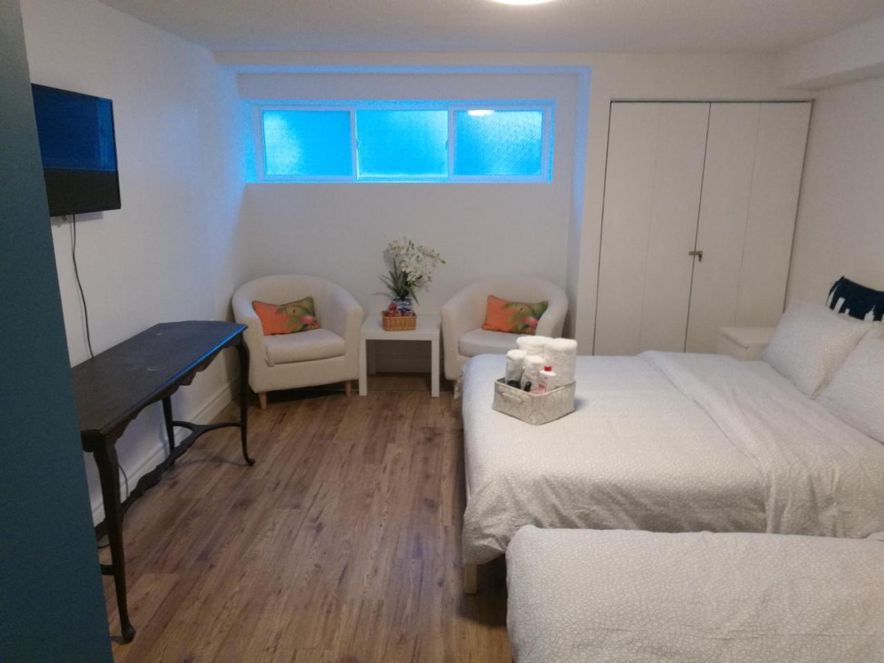 Margie Townhome Suites Торонто Экстерьер фото